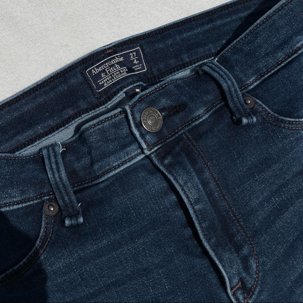 27/4R A&F Harper Low Rise Jegging